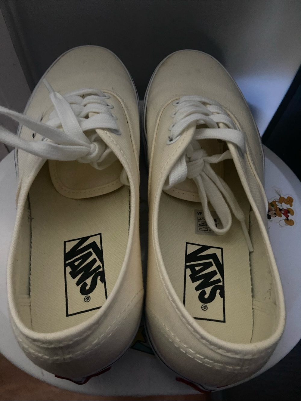 Vans - Picture 3 of 3